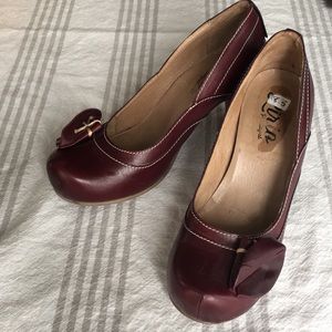 Lirio Portugal leather heel size 8.5